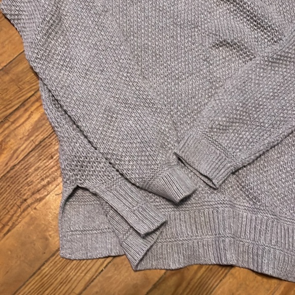 Worn once gray Old Navy sweater with crochet detail and slits on hip - Picture 3 of 3